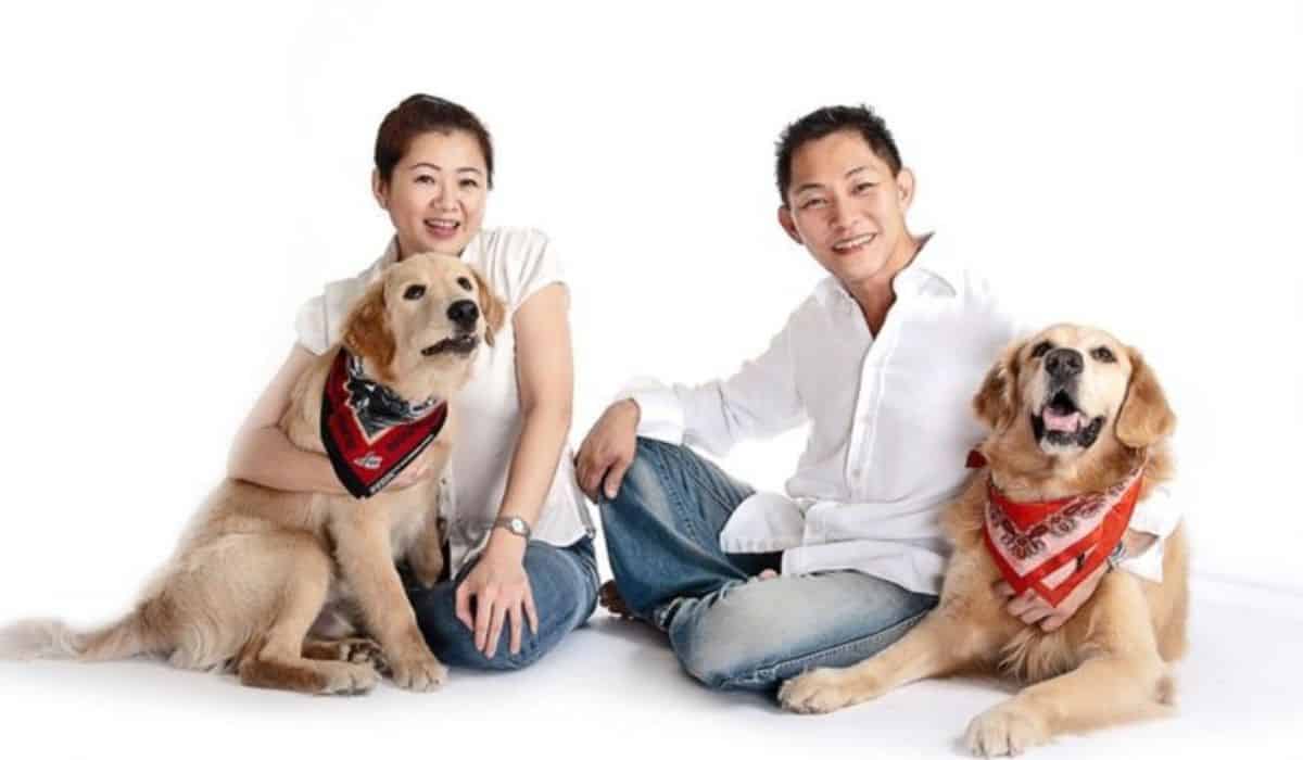 Asian food blogger, Claudia with family at home.