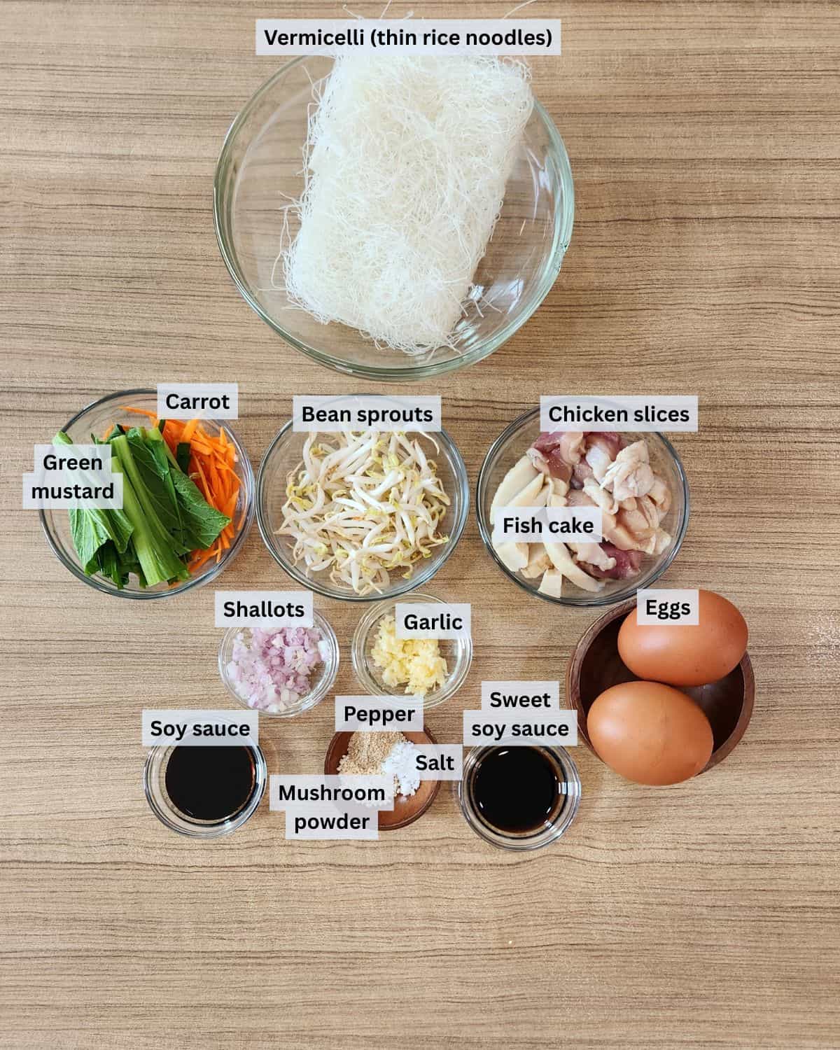Bihun goreng ingredients with labels.