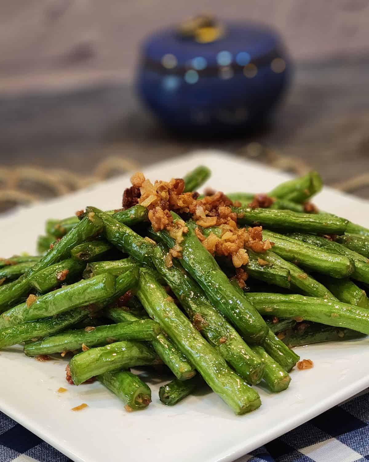 A plate of Sautéed Green Beans with Garlic.