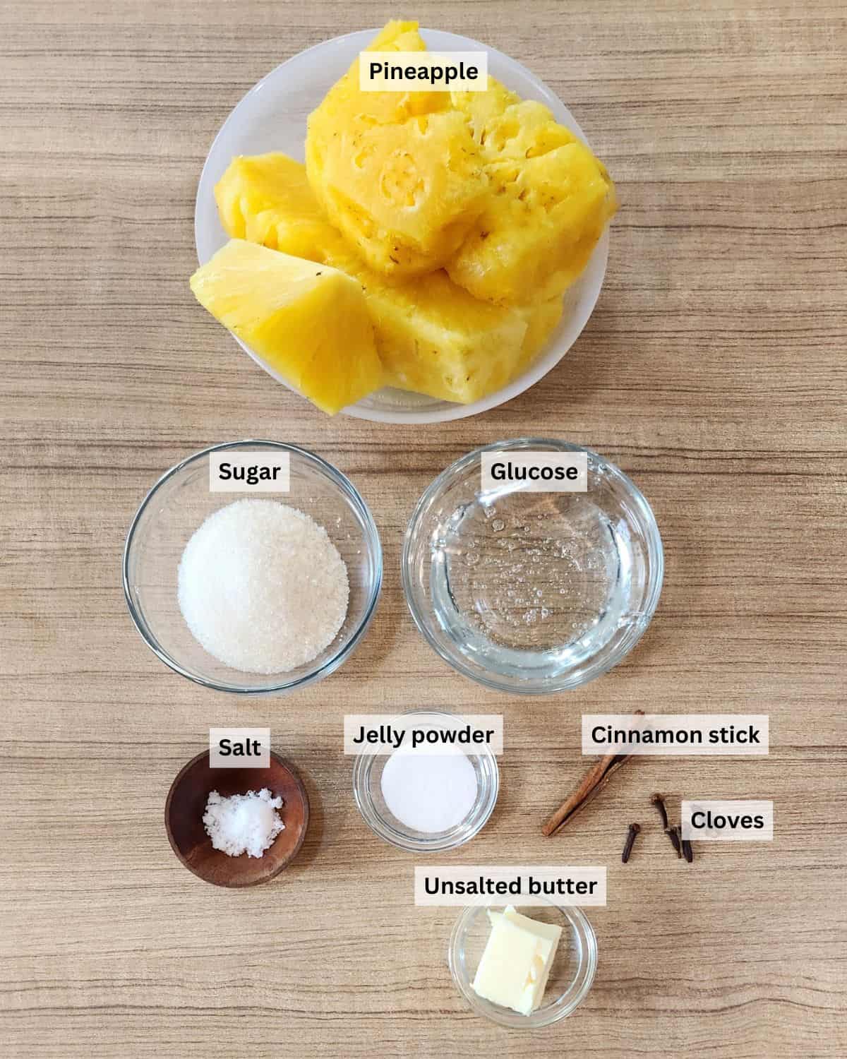 Pineapple cake filling ingredients with labels.
