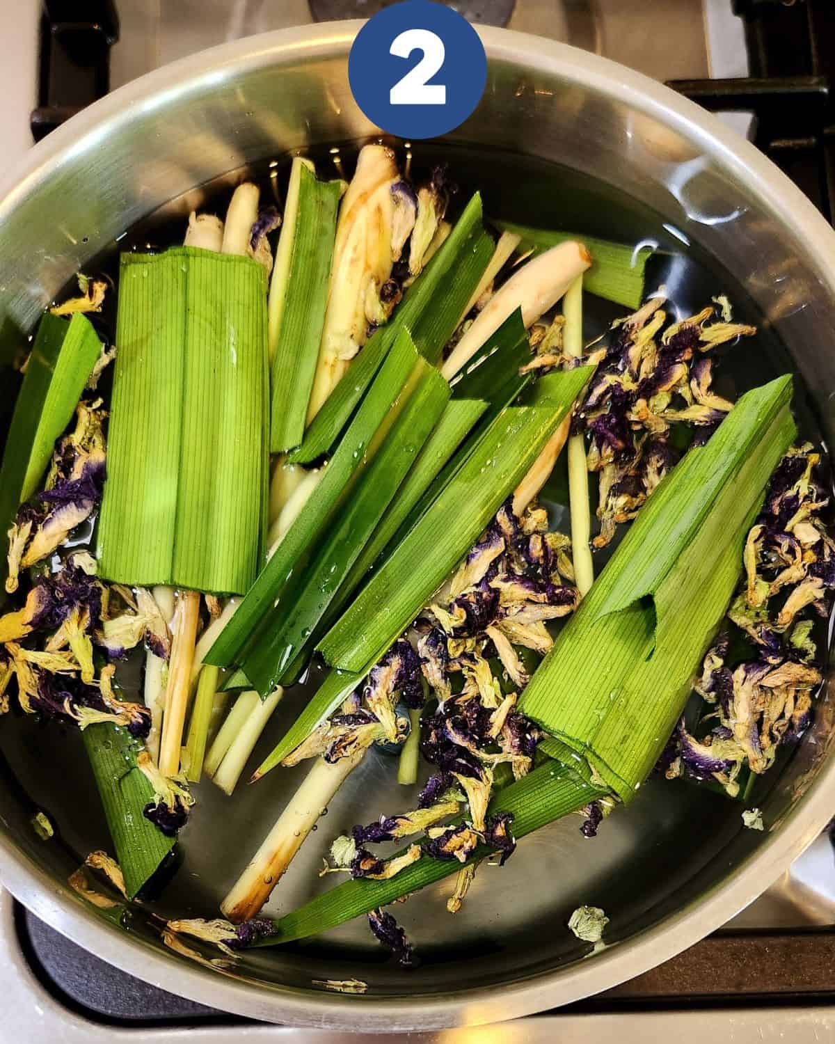 Photo process of brewing the butterfly pea tea.