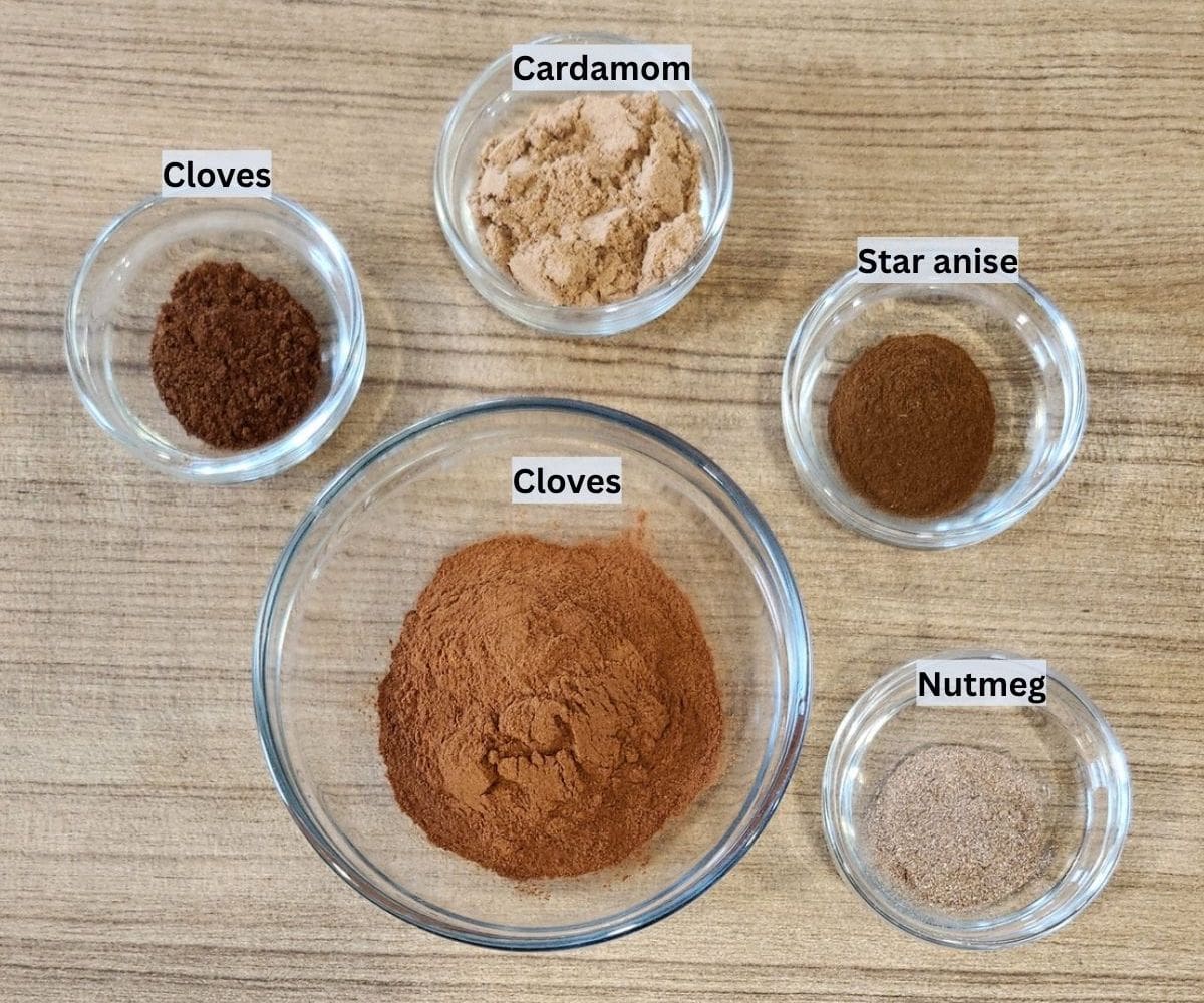Dutch spice mix ingredients with labels.