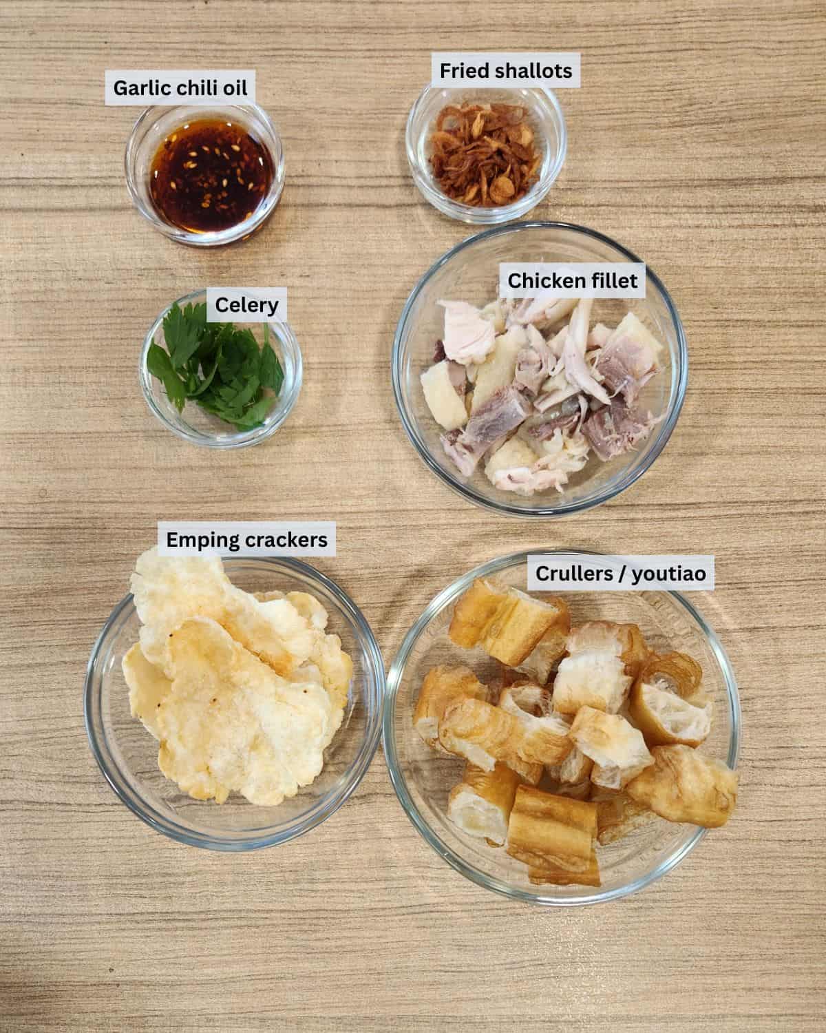 Chicken congee toppings with labels.